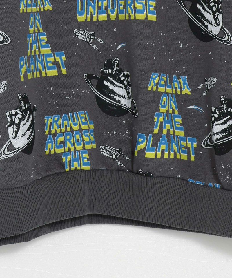宇宙でひと休み総柄裏毛トレーナー□80～140cm | MAKE YOUR DAY